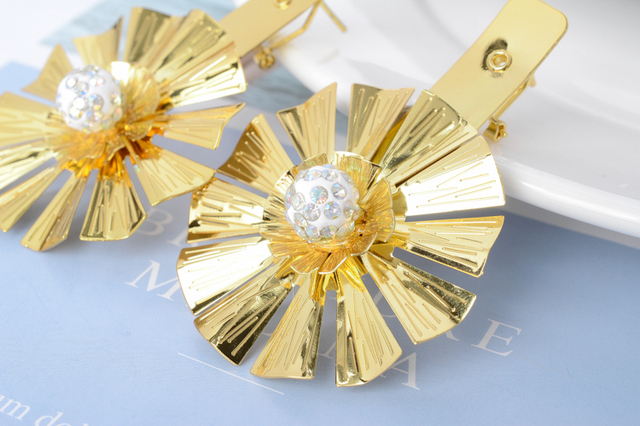 Kolczyki klipsy z kryształem cyrkon, wzór kwiatowy, duży rozmiar, biżuteria dla kobiet - Wianko - 3
