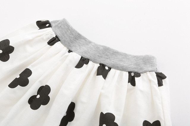 Zestaw ubrań dla dziewczynki z 2020 r. - czarna bluzka z krótkim rękawem i spódnica Tutu z wzorem kwiatowym - Wianko - 13