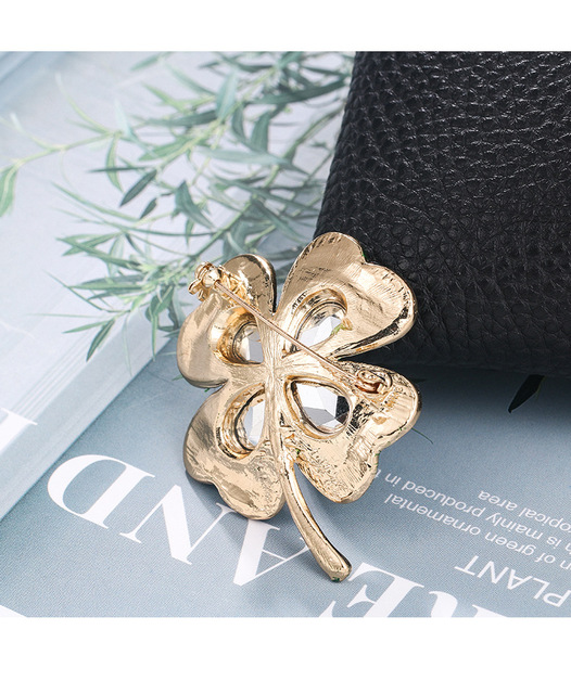 Nowa broszka kwiatowa CINDY XIANG z kryształkami Rhinestone dla kobiet - modna biżuteria ślubna - Wianko - 26