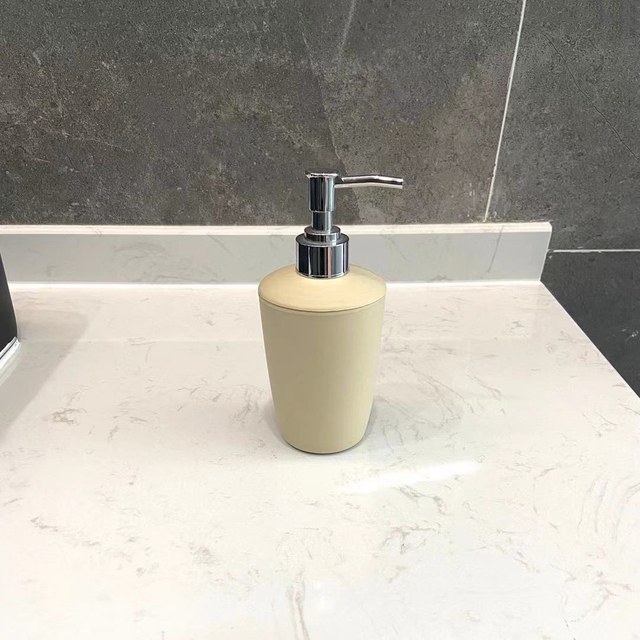 Dozownik mydła w płynie o pojemności 320ML do toalety, prysznica i kuchni - plastikowy - Wianko - 4