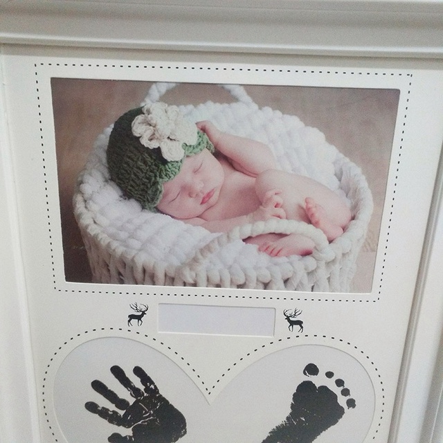 Ramka na zdjęcia dziecka z odciskiem dłoni i stóp - zestaw noworodka - Wianko - 11