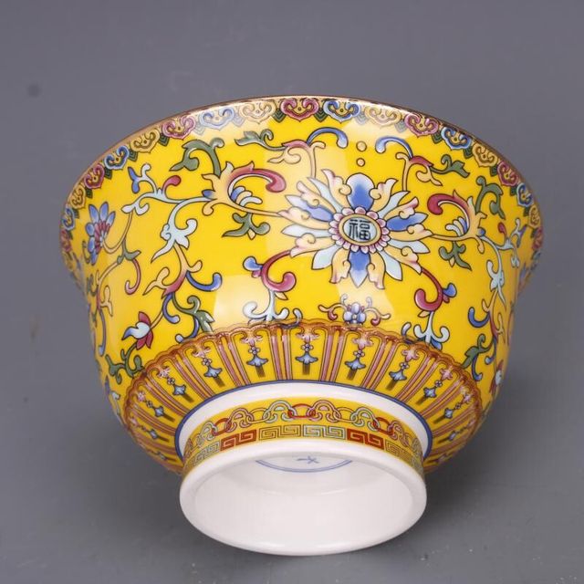 Miska porcelanowa Dynastii Qing Qianlong z żółtym pastelowym wzorem emalii - antyk - Wianko - 4