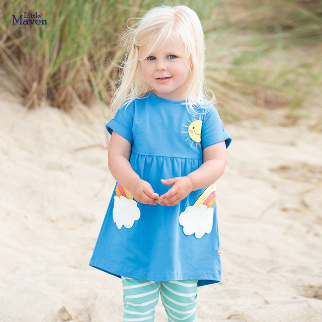 Sukienka marki Little Maven dla dziewczynek 2-7 lat z aplikacją w motywy słońca, chmury i tęczę, wykonana z bawełny, letnia- niebieska - Wianko - 9