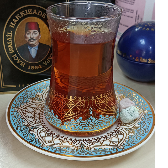 Wysokiej jakości zestaw filiżanek do kawy tureckiej w stylu turkusowo-złotym z żaroodpornym szkłem, spodkami i łyżką - Wianko - 7