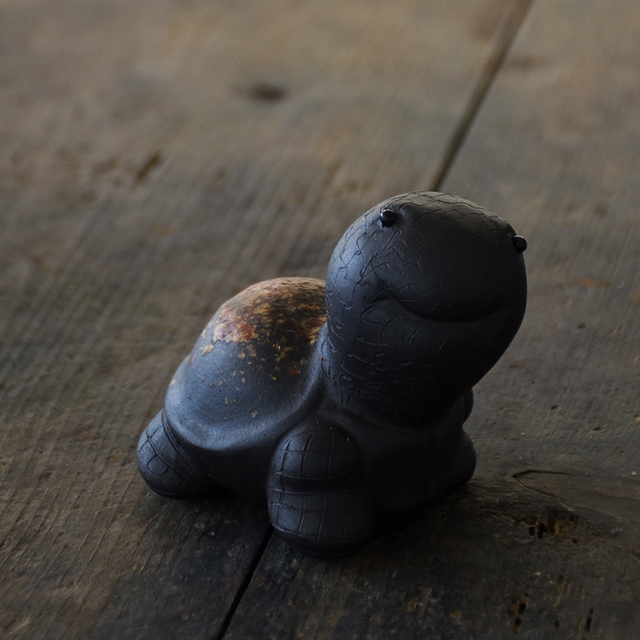 Figurka ręcznie wykonana z purpurowej gliny - żółwie, chiński kung fu herbata zestaw dekoracyjny - Wianko - 2