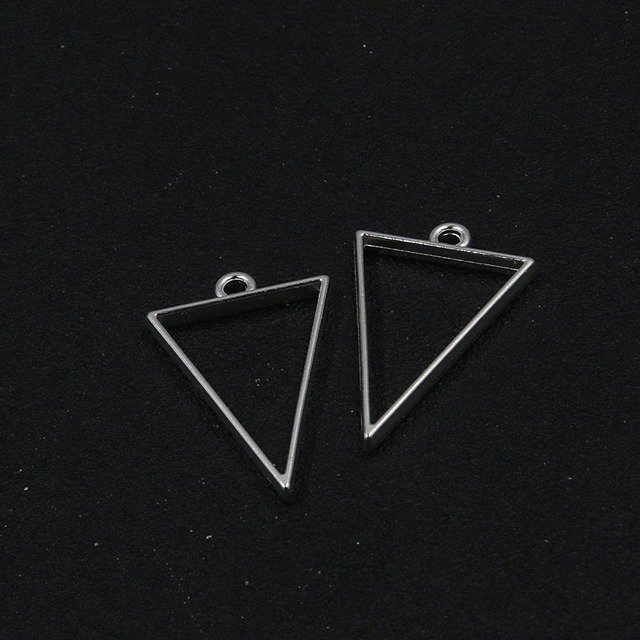 Wisiorek Hollow Geometria, 10 sztuk, losowe wzory, jasny srebrny, multi-style, plated biżuteria ze stopu - Wianko - 8
