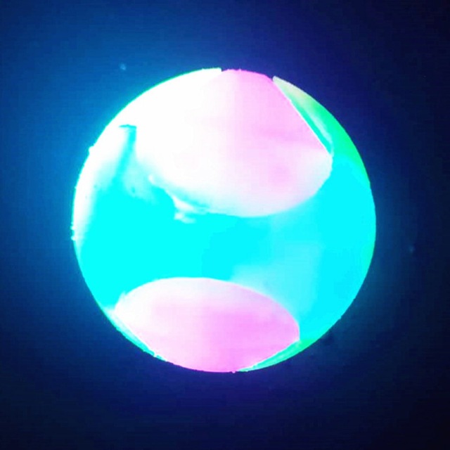 Molowa piłka świecąca Bouncy Glitter Ball Pop LED - zabawka dla psów i kotów - Wianko - 3