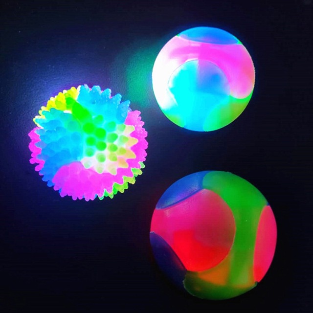 Molowa piłka świecąca Bouncy Glitter Ball Pop LED - zabawka dla psów i kotów - Wianko - 8