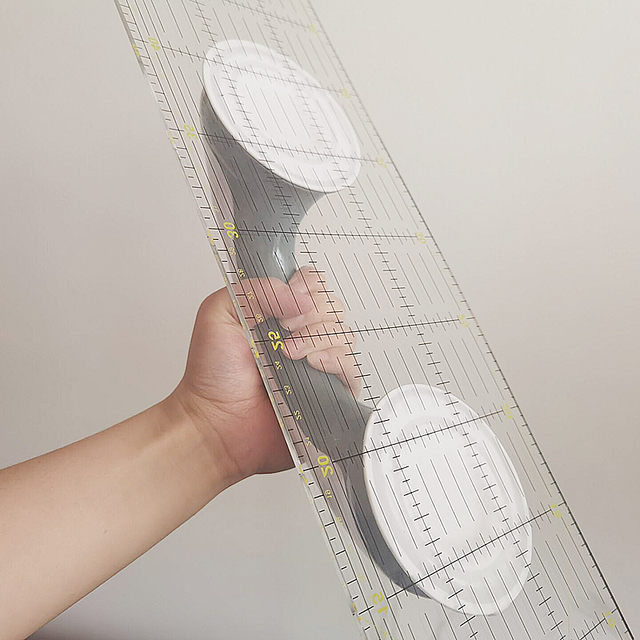 Regulowany plastikowy uchwyt ssący do pikowania z linijką i szablonami - DIY Craft - Wianko - 5