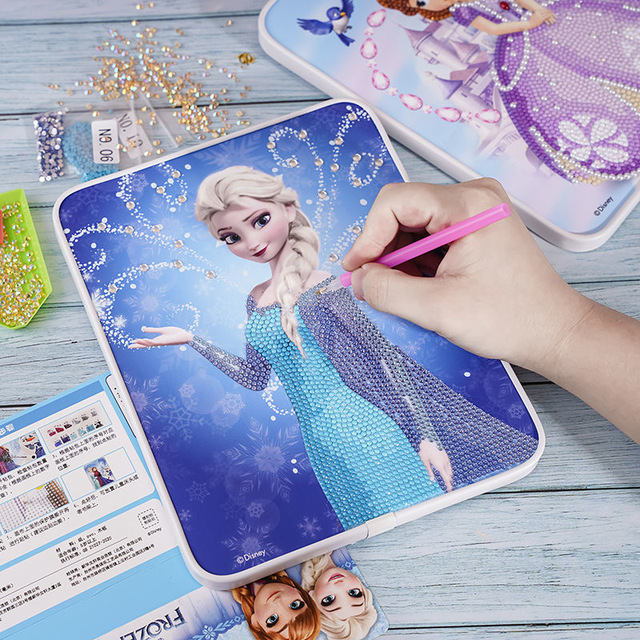 Zestaw 3D naklejek w stylu Disney dla dziewczynek z filmu Kraina Lodu - idealne do rysowania i tworzenia własnych dzieł - Wianko - 2