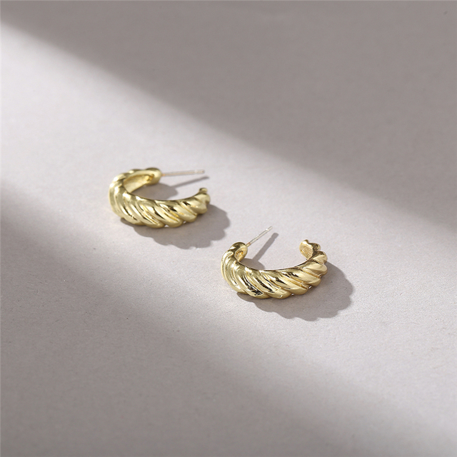 17KM Minimalistyczne złote kolczyki w kształcie koła Hoop dla kobiet - dodatek 2021, biżuteria na ślub i prezenty - Wianko - 5