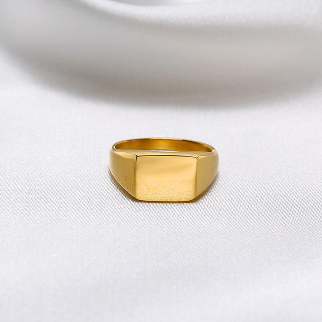 Personalizowany sygnet kwadratowy dla kobiet z wygrawerowanymi inicjałami - delikatny różowy pierścień ze złota - Wianko - 30