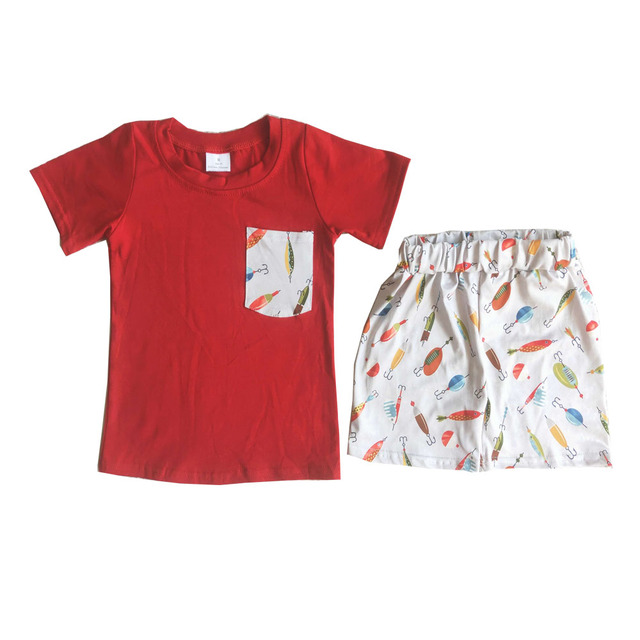 Zestaw dla dzieci letnie chłopcy: czerwony T-shirt z kieszenią i spodenki z motywem ryby - Wianko - 3