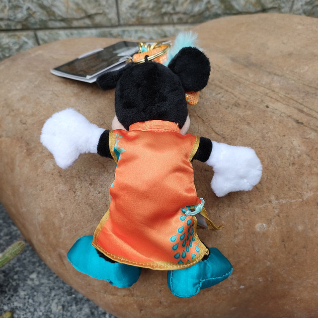 Autentyczne pluszowe zabawki lalki Disney Mickey i Minnie w stylu retro, 16cm, klucz łańcuszkowy, boże narodzenie, wysoka jakość - Wianko - 6