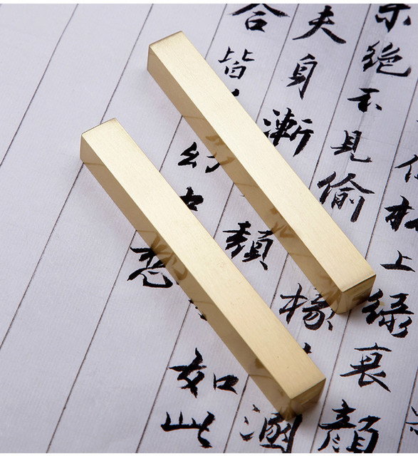Proste metalowe przyciski do papieru - mosiężne, używane przy chińskiej kaligrafii z tuszem - Wianko - 9