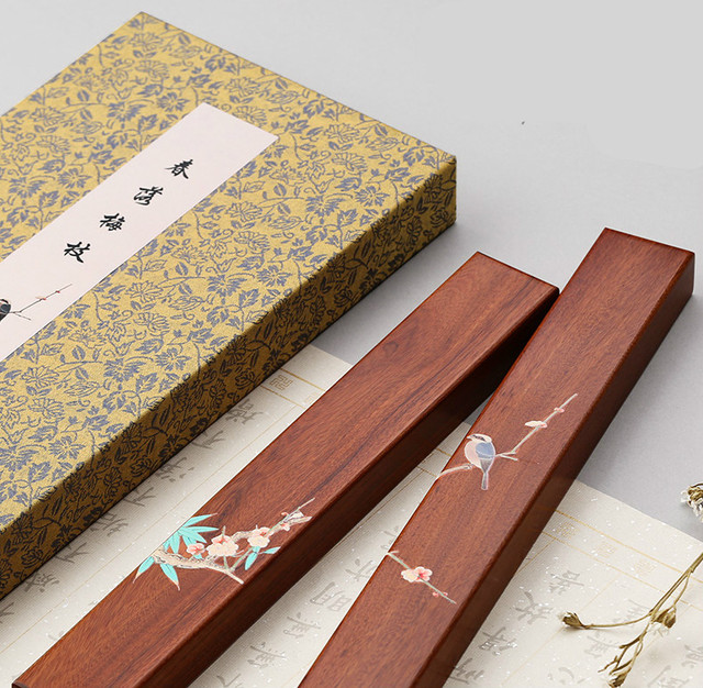 Papierówki dekoracyjne z wysokiej jakości drewna chińskiego w kolorze różanym z obrazkami Pisa Papeles, 2 szt - Wianko - 1