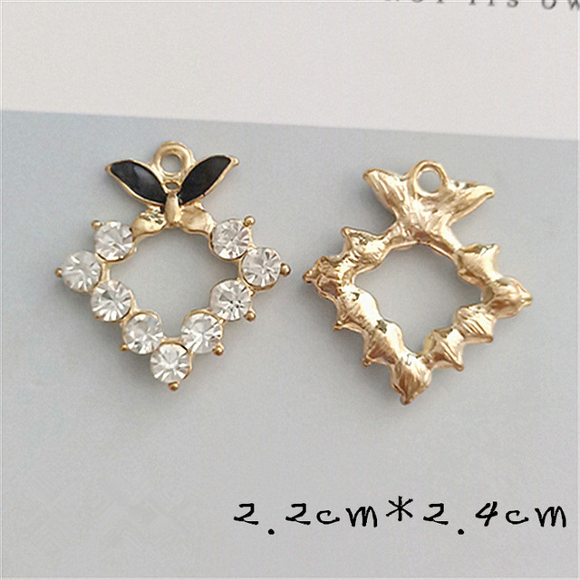 Hurtownie 10 sztuk 24*22mm charmsy ze złota stopu KC z kryształowymi kryształkami w kształcie truskawek do tworzenia biżuterii DIY - Wianko - 5
