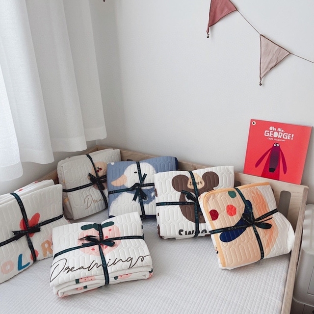 Koreańskie łóżeczko dla dziecka z lateksowym matem - fajne i słodkie dla chłopców i dziewczynek - dostawa gratis - Wianko - 3
