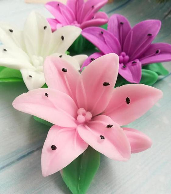 Forma silikonowa do ciasta Lily 3D + ślubne zdobienia kwiatowe + aromatyczne formy do mydeł i świec - Wianko - 3