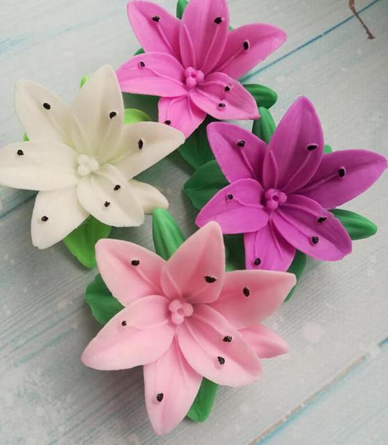 Forma silikonowa do ciasta Lily 3D + ślubne zdobienia kwiatowe + aromatyczne formy do mydeł i świec - Wianko - 2