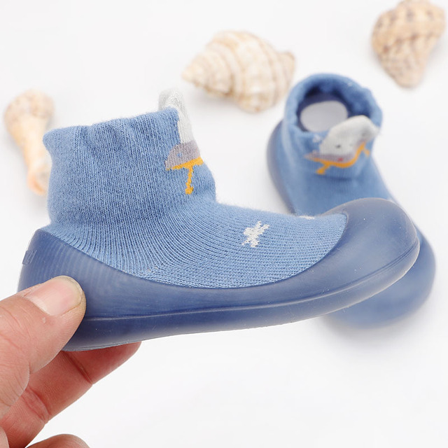 Dziecięce buty antypoślizgowe dla chłopców - Miękkie buty na pierwsze kroki z gumową podeszwą - Wianko - 8