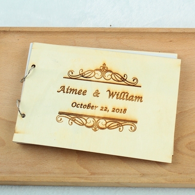 Rustykalna personalizowana księga gości weselnych z drewna - prezent na rocznicę ślubu - Wianko - 2