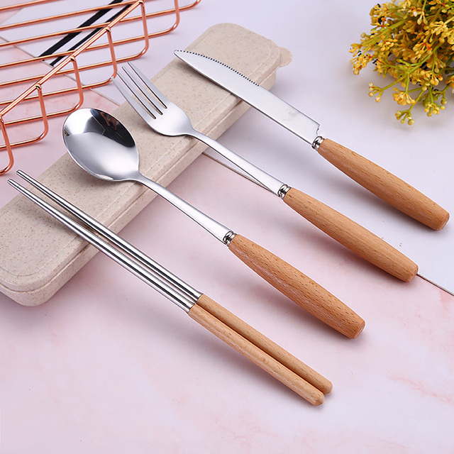 Drewniany zestaw obiadowy ze stali nierdzewnej - widelec, nóż i łyżka - Wianko - 2