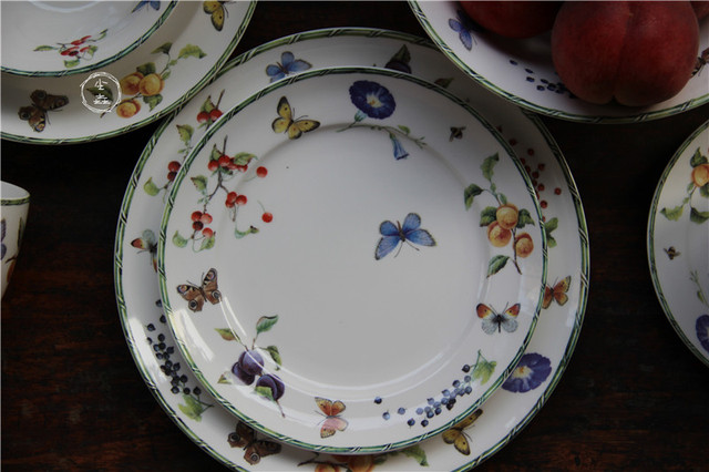 Porcelanowy talerz Motyl Miłość z kwiatowym wzorem jagody - Naczynia i talerze - Wianko - 2