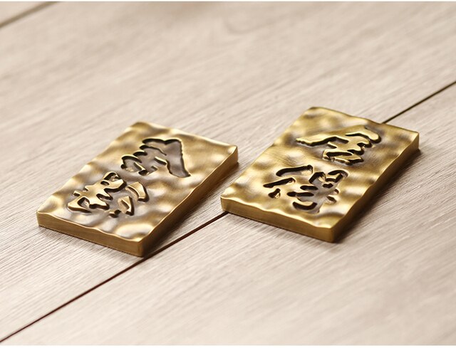 Mosiężne kwadratowe przyciski do papieru z rzeźbą kreatywną wykonane z metalu Xuan - wielofunkcyjne - Wianko - 8