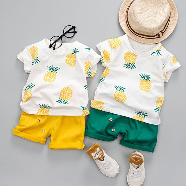 T-shirt z nadrukiem ananasów dla chłopców - krótki rękaw, casual, wokół szyi, zestaw Ropa - Wianko - 1