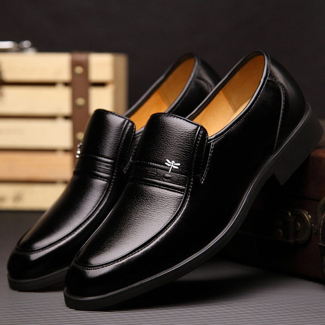 Męskie buty skórzane biznesowe mokasyny oddychające, duże rozmiary - Wianko - 2