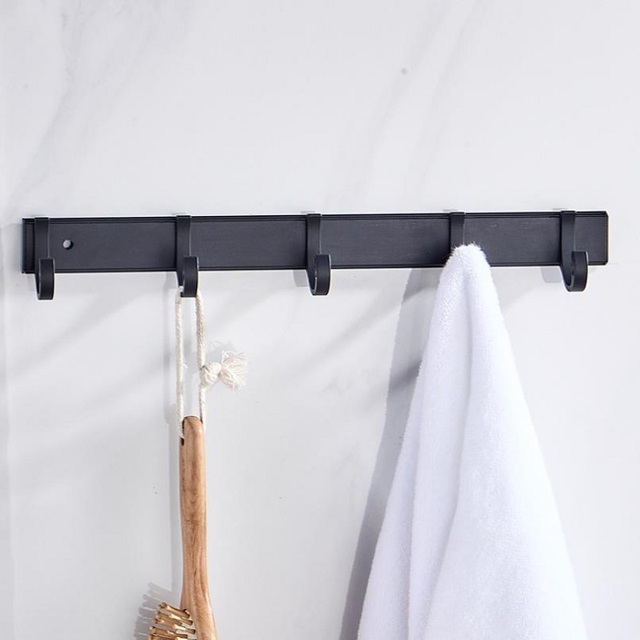 Czarny wieszak na ręcznik na ścianę do kuchni/łazienki, tylny rząd haków do powieszenia na drzwi, aluminium z darmowym przepychaczem - Wianko - 1