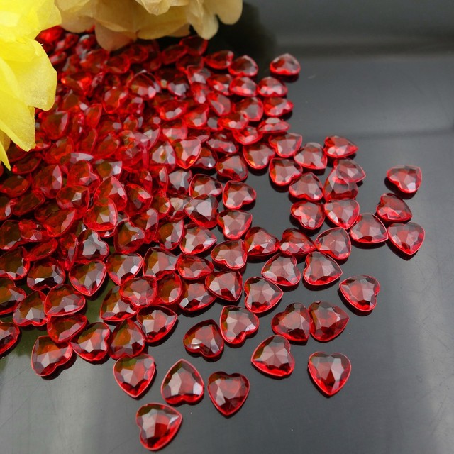 Akrylowe konfetti w kształcie serca z kryształowymi koralikami - dekoracje weselne, rocznica, impreza walentynkowa - Wianko - 1