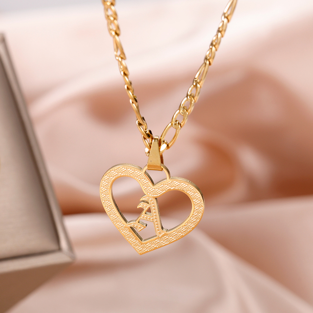 Spersonalizowany serce breloczek ze złotej płyty 18K, z inicjałami A-Z, na naszyjniku z amuletami - biżuteria dla kobiet - Wianko - 1