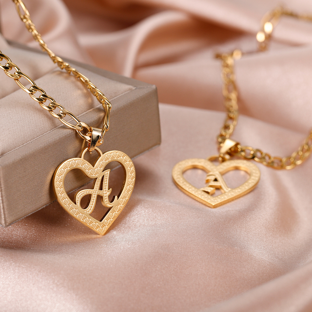 Spersonalizowany serce breloczek ze złotej płyty 18K, z inicjałami A-Z, na naszyjniku z amuletami - biżuteria dla kobiet - Wianko - 2