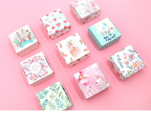 Papierowy pudełko na cukierki ślubne w nowoczesnym stylu - Flamingo/Kwiat/Serce/Królik. Wymiary: 65x65x30mm, 20 sztuk - Wianko - 13