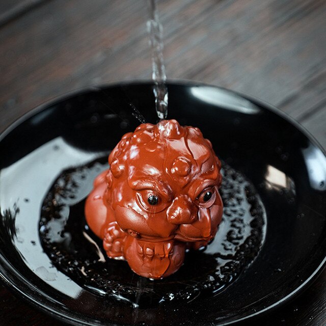 Figurka lwa z chińskiej purpurowej gliny - rzeźba zwierzęca dla szczęścia, handmade ozdoba na biurko, zestaw do herbaty, dekoracja domu, prezent - Wianko - 5