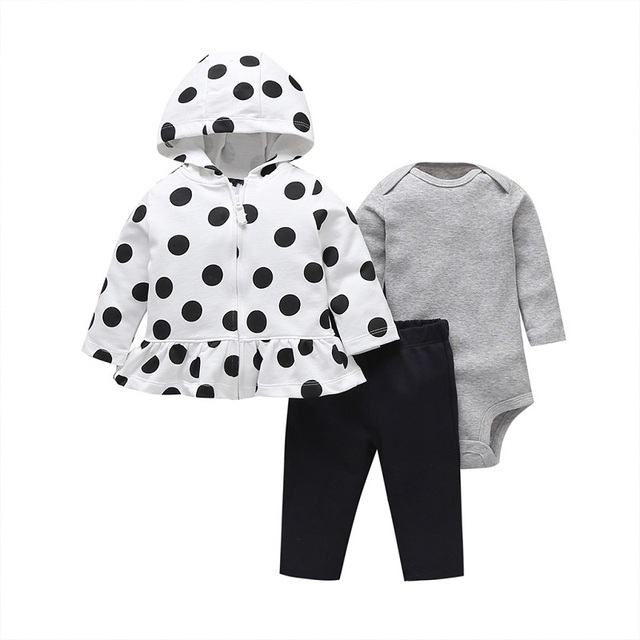 Zestaw ubrań dla noworodka dziewczynki: kurtka z długim rękawem i kapturem, pajacyki różowe + spodnie - Wianko - 4
