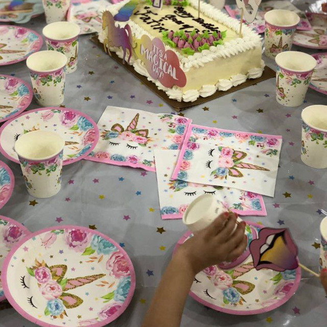 Dekoracje urodzinowe dla dziewczyny - różowy jednorożec, jednorazowe zastawy stołowe, zestaw numer balony, wystrój 1. Materiały urodzinowe - Wianko - 11
