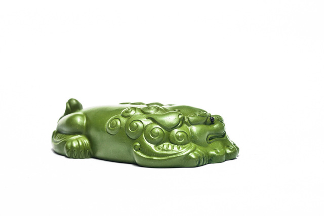 Rzeźba lew z chińską Yixing purpurową gliną - figurka zwierzątko - ozdoba ręcznie wykonana - zestaw herbaty - dekoracja prezent - Wianko - 3