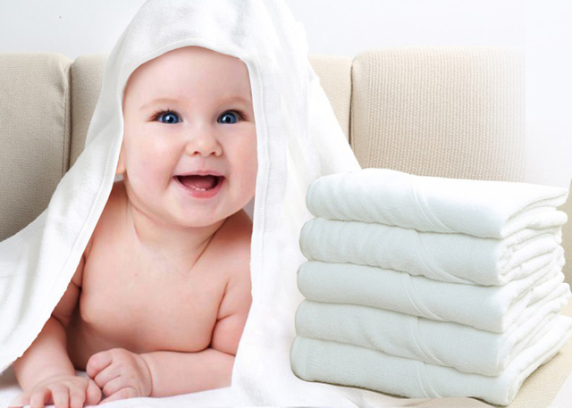 Ręcznik dla niemowląt Newborn Blanket White - biały frotte z bawełny - okrycie kąpielowe dla niemowląt - Wianko - 1