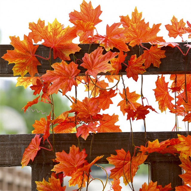 Rattanowy wianek z czerwonymi liśćmi klonu o długości 2.4m - dekoracja do wiszenia na zewnątrz, idealna na jesień i święto dziękczynienia - Wianko - 7