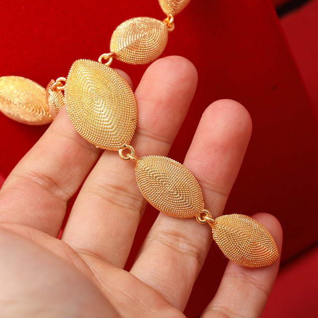 Zestaw biżuterii - naszyjnik, wisiorek, kolczyki wykonane z 24K złotego koloru z Dubaju dla kobiet z Afryki i Indii na wesele i zaręczyny - Wianko - 4