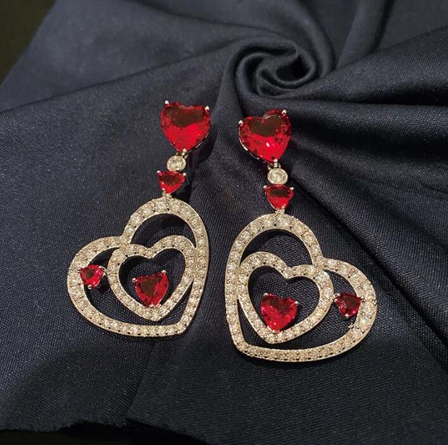 Kolczyki wiszące Duże i małe, czerwone kryształy cyrkon z frędzlami, w kształcie serca brzoskwiniowego - Wianko - 1
