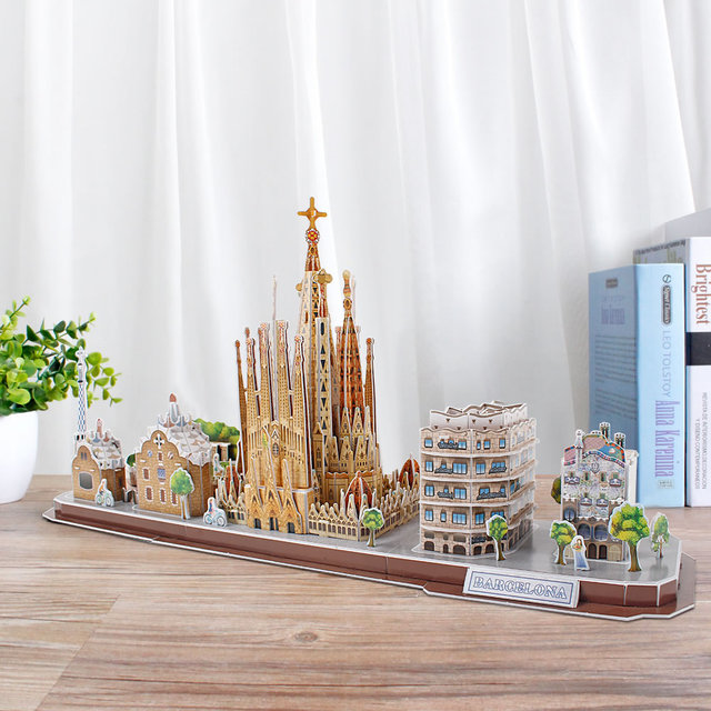 Puzzle 3D CubicFun Barcelona Cityline - Model architektury National Geographic - Zabawka edukacyjna dla dzieci i dorosłych - Wianko - 4