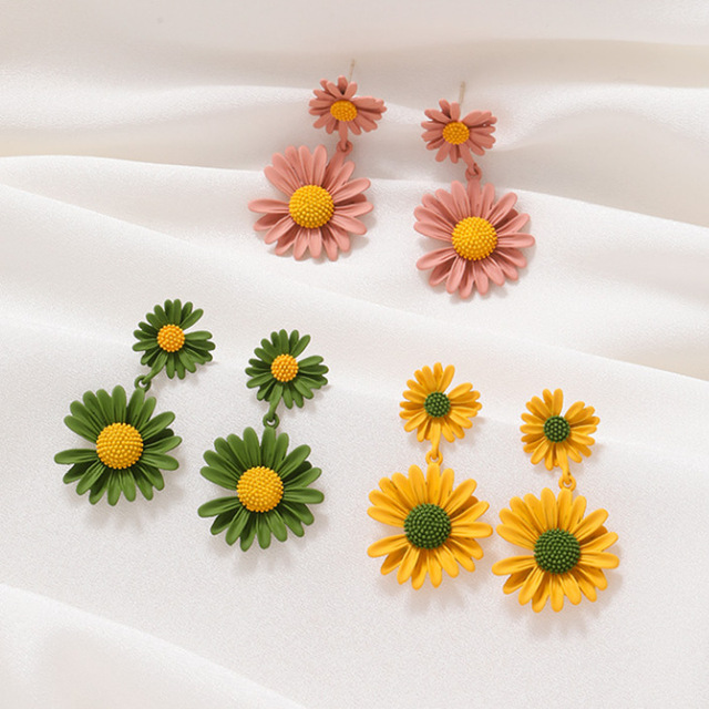 Kolczyki słodka miłość kolorowa mała stokrotka z błyszczącymi kwiatami drobne i eleganckie dla kobiet - Wianko - 1