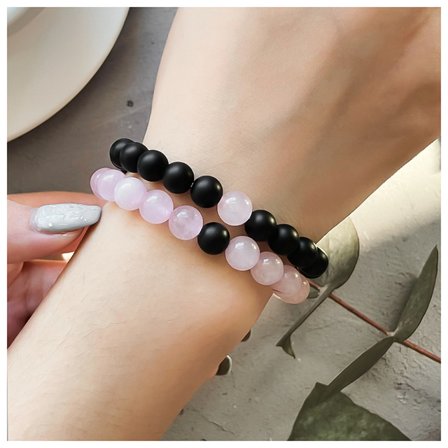 Mody pleciona bransoletka z czarnym i różowym kamieniem naturalnym - ozdobiona koralikami 8 mm - biżuteria dla kobiet - Wianko - 2