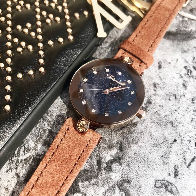 Zegarek damski niebieski wodoodporny z prawdziwym futrem skórzanym, zdobiony ciętymi szklanymi gwiazdami i kryształowym kwarcowym mechanizmem Montre Femme - Wianko - 8