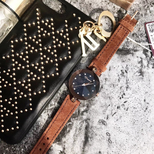 Zegarek damski niebieski wodoodporny z prawdziwym futrem skórzanym, zdobiony ciętymi szklanymi gwiazdami i kryształowym kwarcowym mechanizmem Montre Femme - Wianko - 7