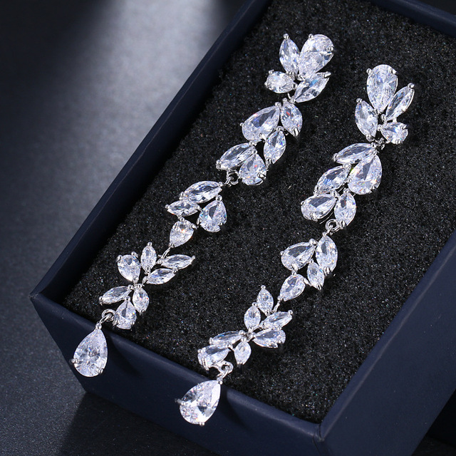 Luksusowe kolczyki z kwiatem cyrkonią i frędzlami dla kobiet - Kryształowe biżuteria ślubna - Wianko - 6
